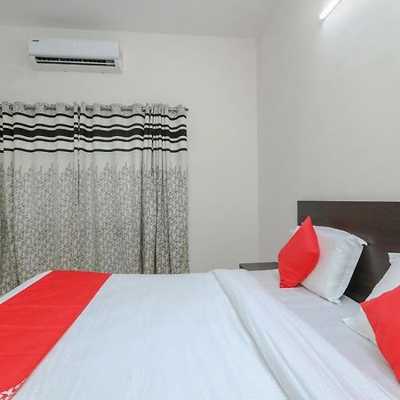 Hotel Oyo 22211 Shree Ankanatheshwara Residency Nanjangud Exterior foto