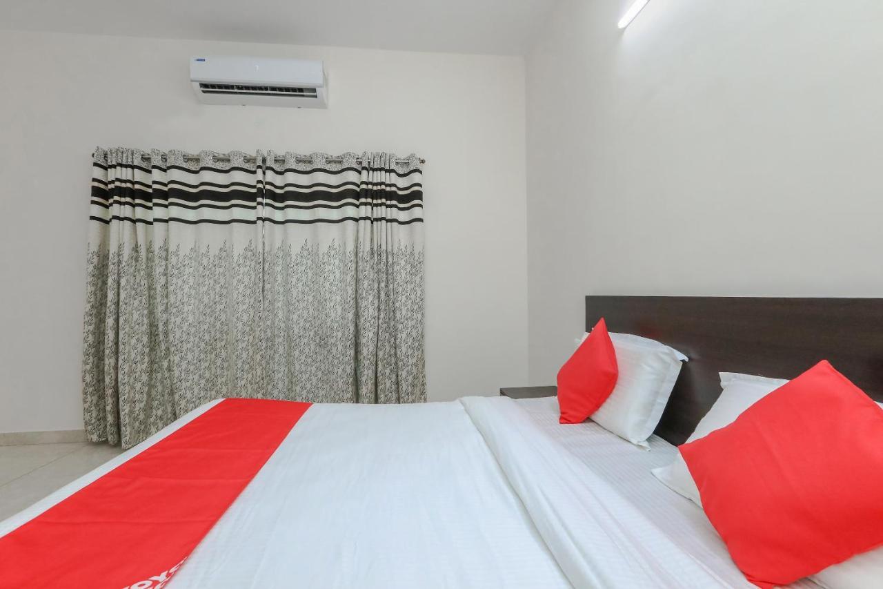 Hotel Oyo 22211 Shree Ankanatheshwara Residency Nanjangud Exterior foto